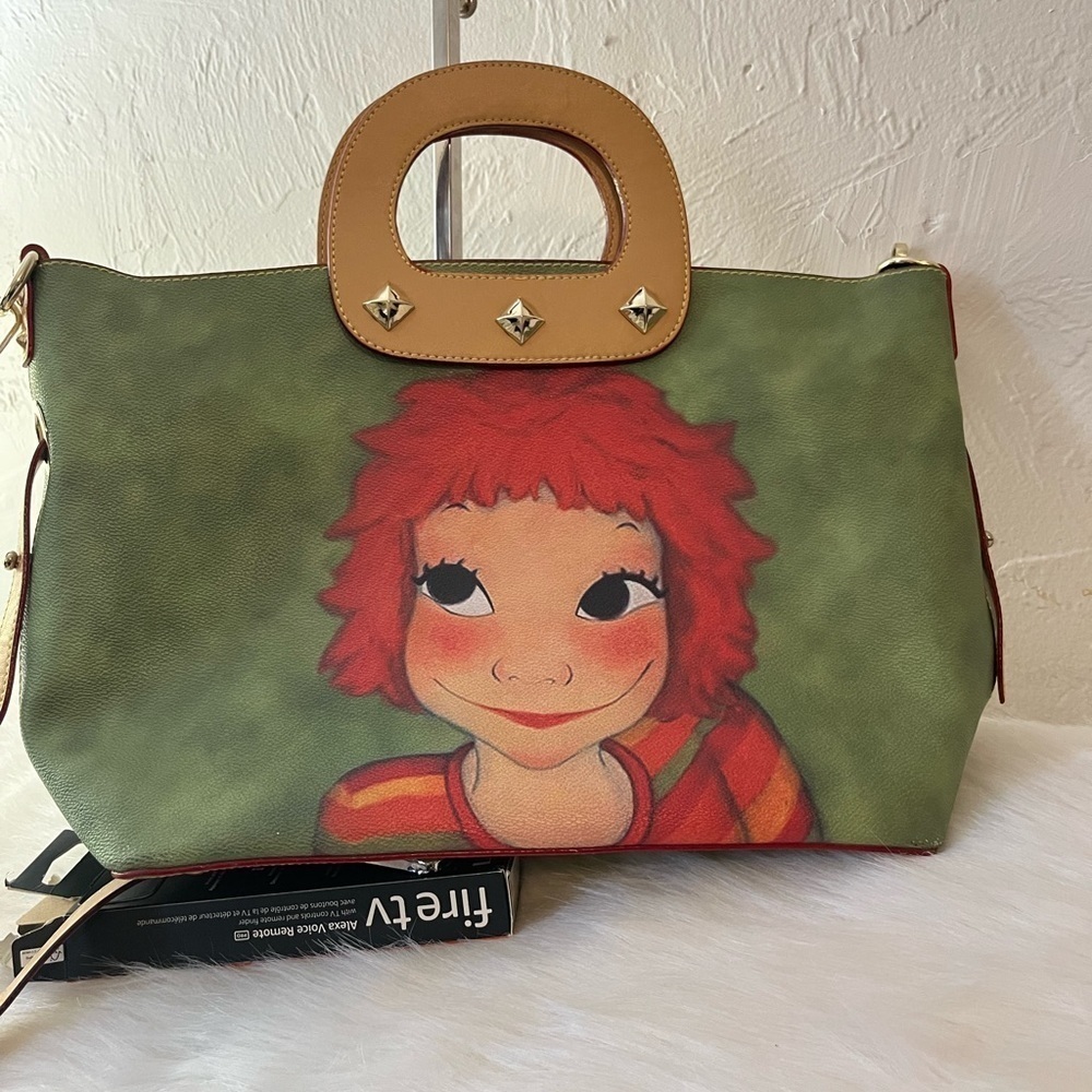 NWOT Youk Shim Won shoulder bag with Detachable strap